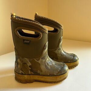 Kids Bogs waterproof boots